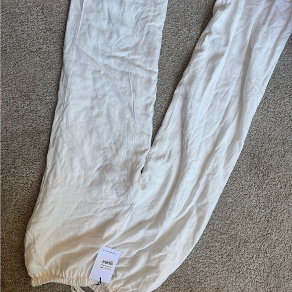 Princess Polly White Parklea Pants NWT - Picture 3 of 5